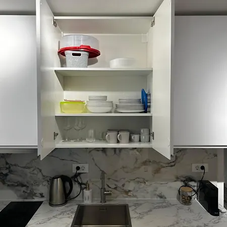 Eluma Apartment *