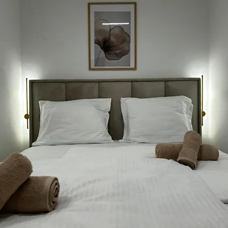 Eluma Apartment *